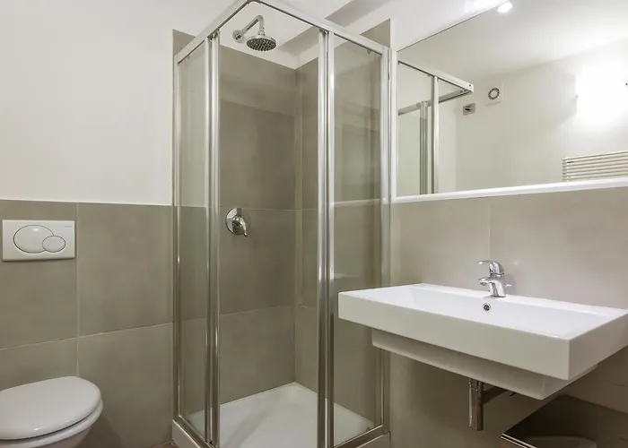 Piazza Pitti 2 Bedroom *